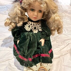 Vintage Collectors Choice Kathy- musical doll